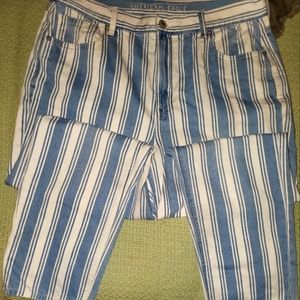 American eagle Mom jeans